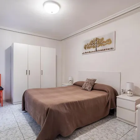 Puerto Ciudad Artes * Walencja